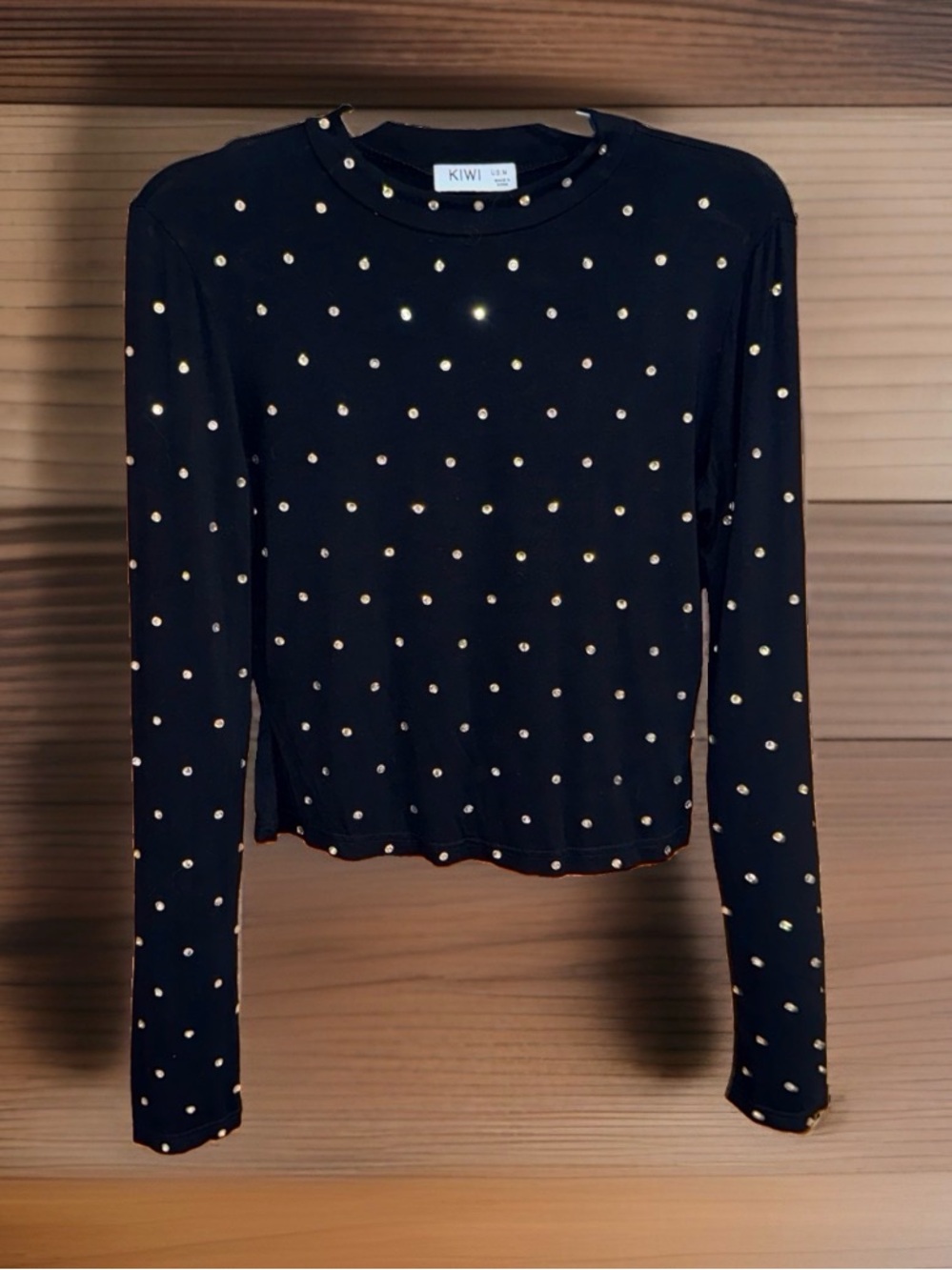 KIWI Women’s Black Long-Sleeve Rhinestone Studded Crewneck Top-M-EC